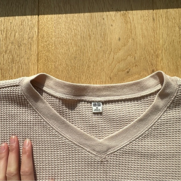 UNIQLO WAFFLE KNIT TOP LONG SLEEVE PALE PINK  - XS - Picture 8 of 9